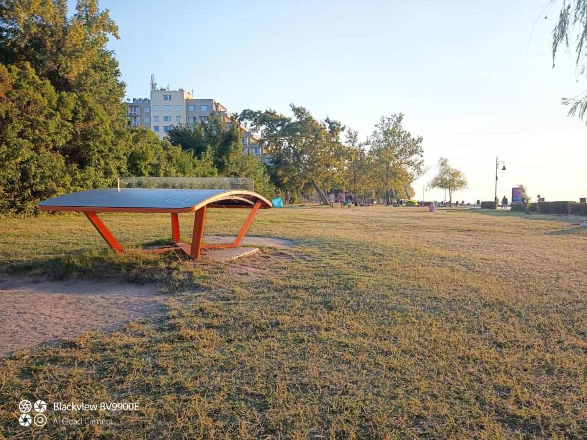 Azurro Apartment Siofok Luaran gambar
